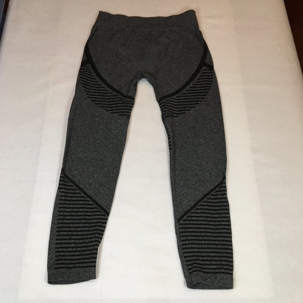 LA XL Black Gray Pants